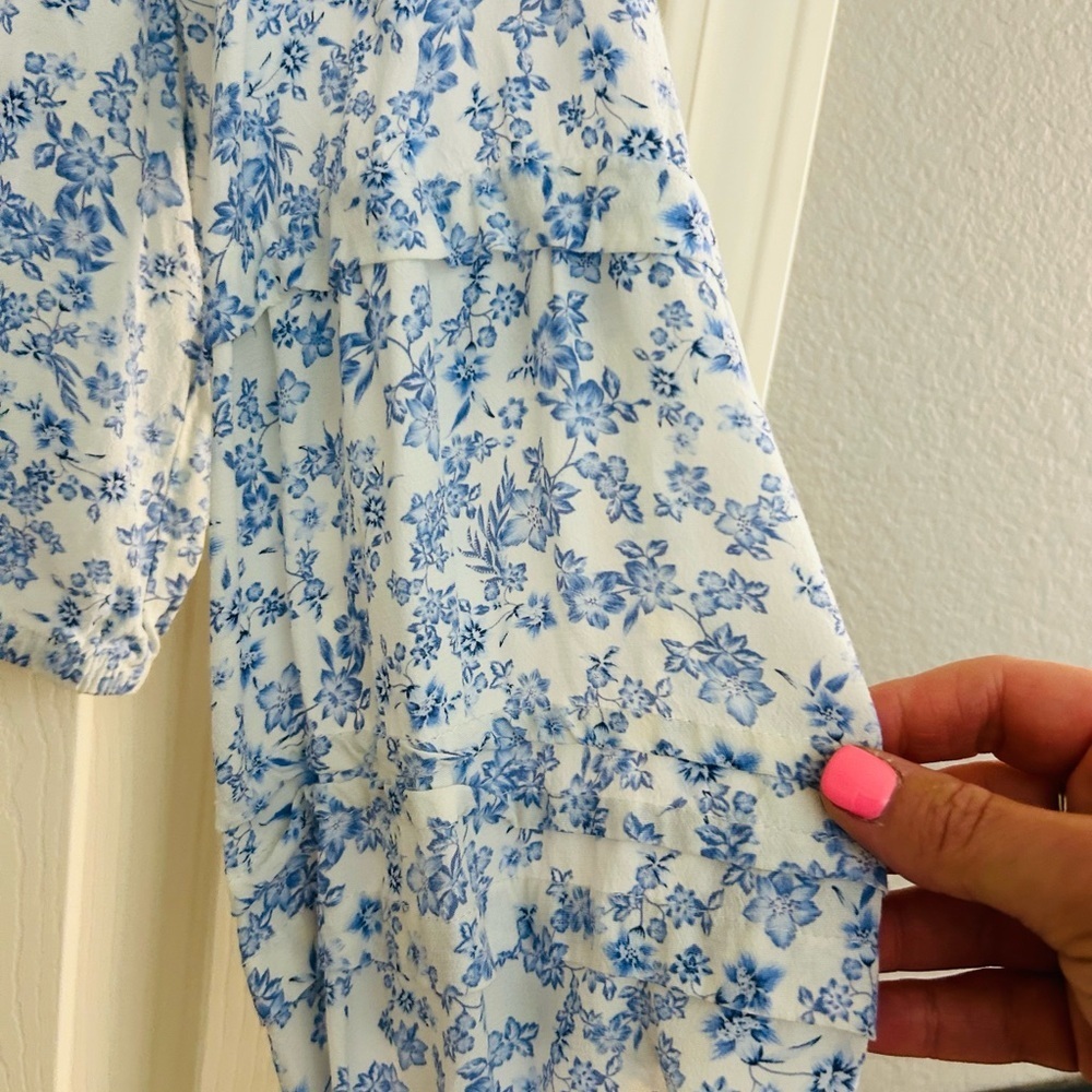 Z Supply Nylah Tropez Cottagecore Light Blue White Cropped Floral Top Size L - Picture 7 of 15